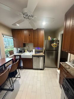 Full Kitchen - Appliances Cabinet Counter