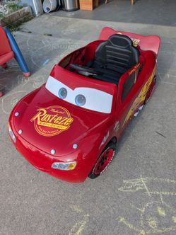 Lighting McQueen rideon car