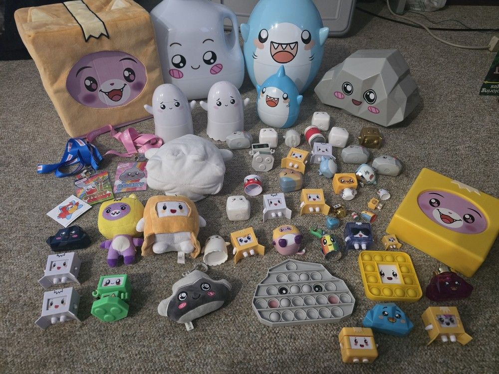 Lanky Box Toy Collection