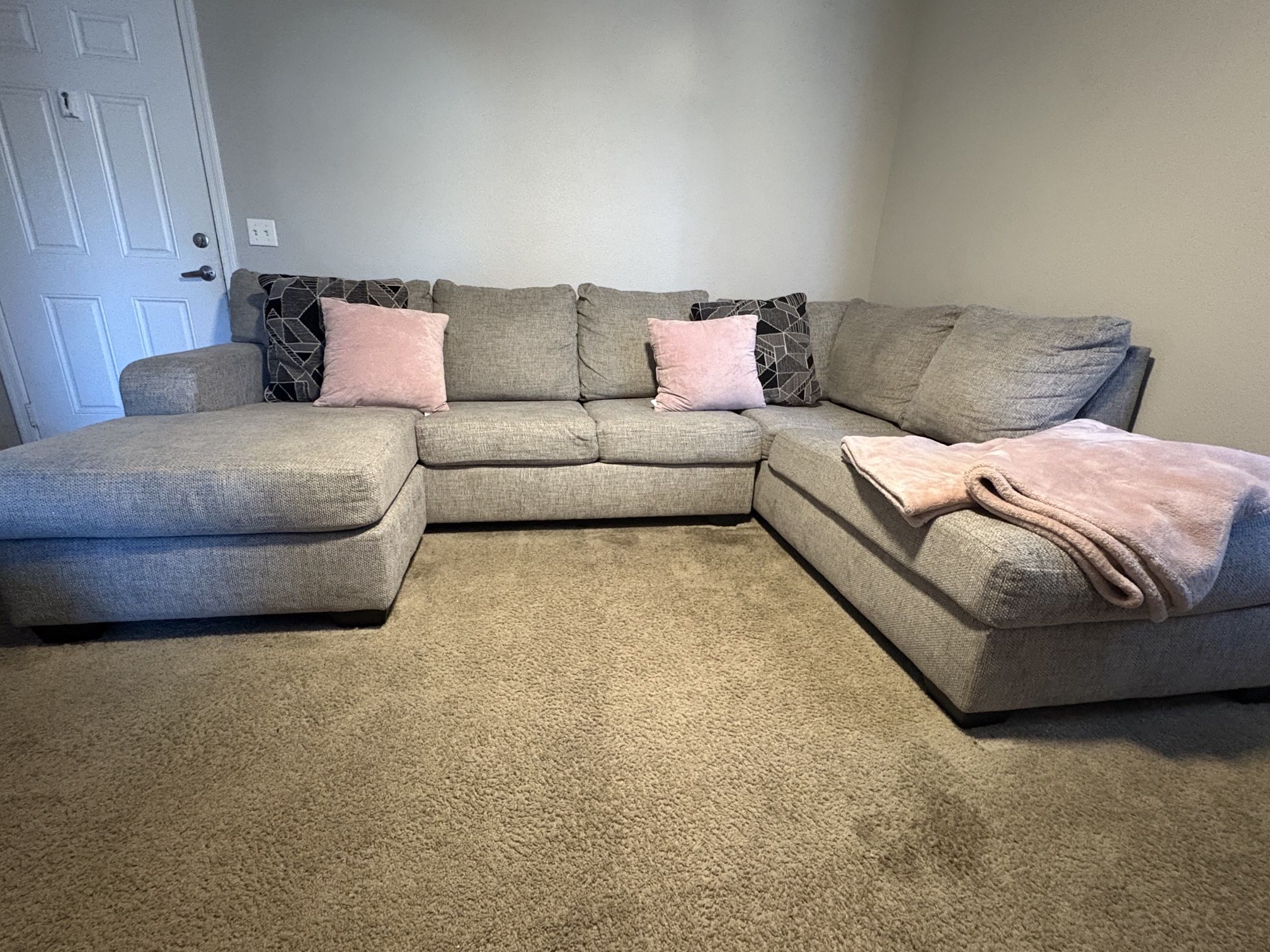 Sectional Sofa 