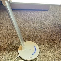 TaoTronics LED Desk Lamp ， With 6 Color Modes