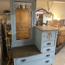 Antique Dresser/Vanity 