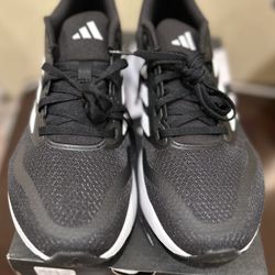 Adidas Runfalcon 5 wide width size 8.5