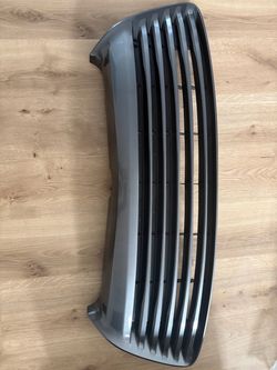 2017 Camry XLE grille