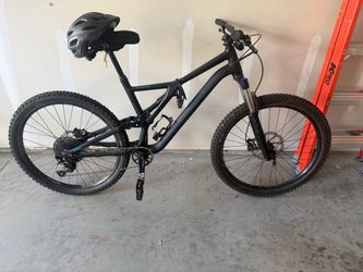 Specialized FSR Full Suspension Mountain Bike