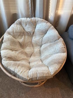 Papasan Chair with Faux Fur Cushion