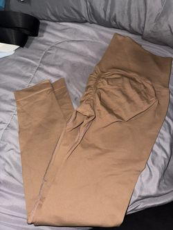 BROWN GYM LEGGINGS 🤎