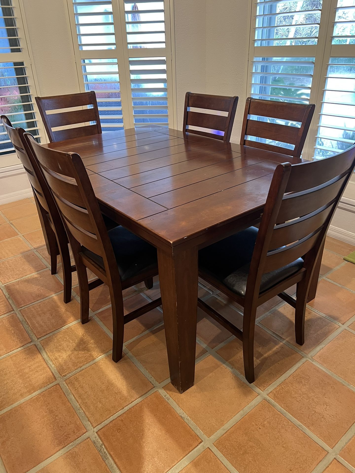Dining Table And Chairs 