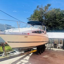 1999 Bay liner Cira 30’