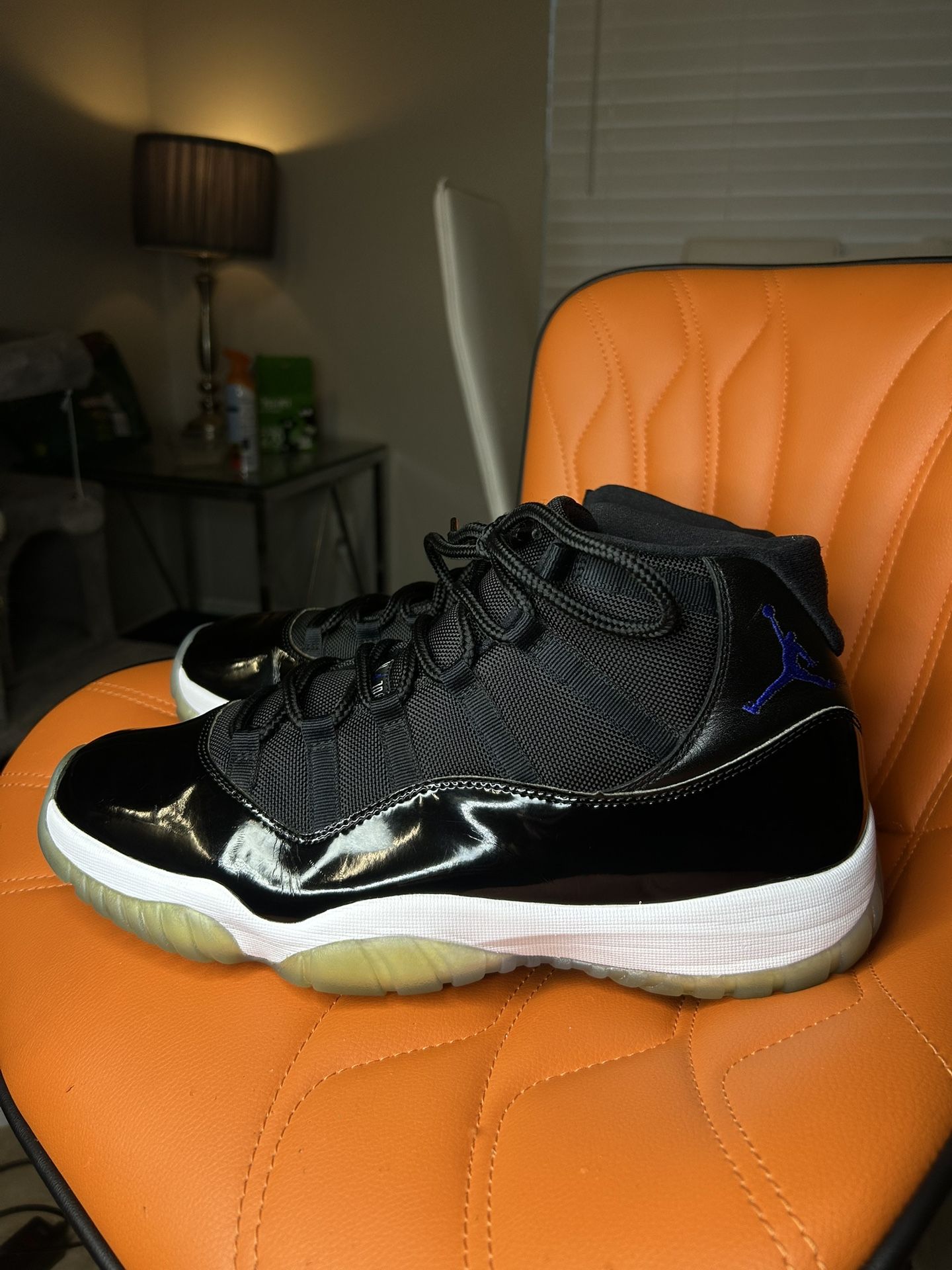 Jordan 11 Space Jam 2016