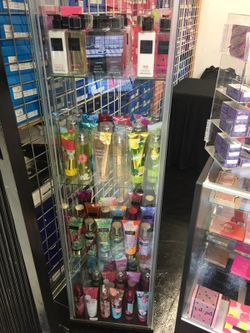 VS LOTIONS/BODY SPRAYS & BATH&BODY WORKS
