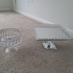 Elegant Mirrored Studded Display Stand & Heavy-Duty Crystal Bowl