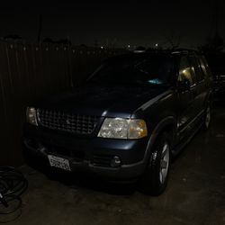 Ford Explorer 2004