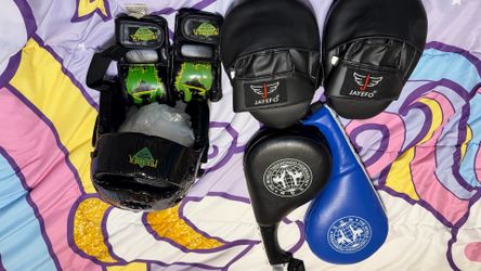 Kick Boxing/Boxing Equipment