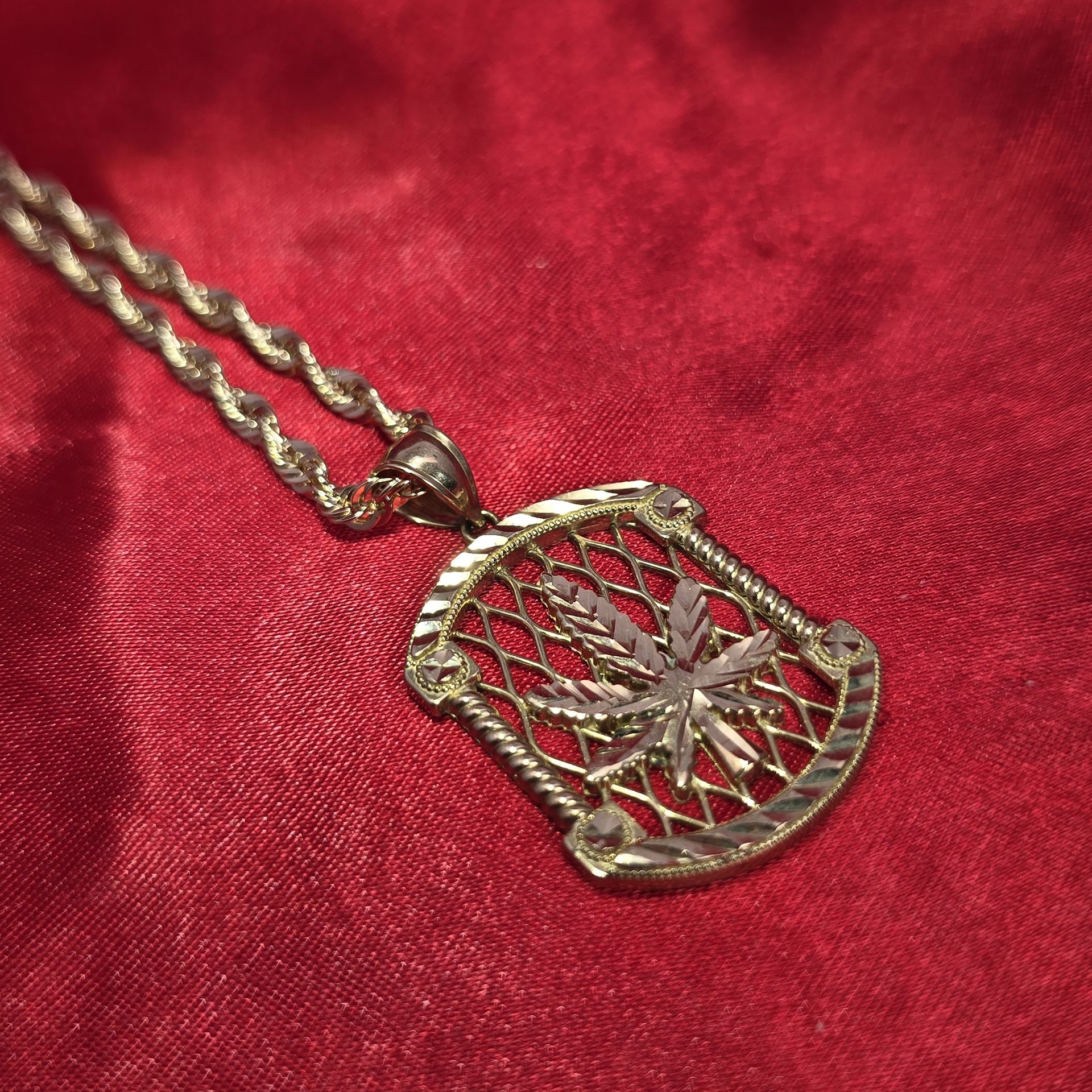 10k Gold Rope Chain & Marijuana Leaf Pendant