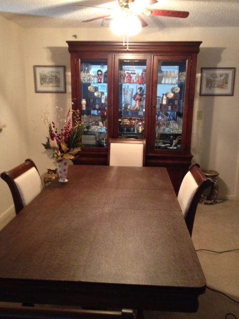 Formal dining room