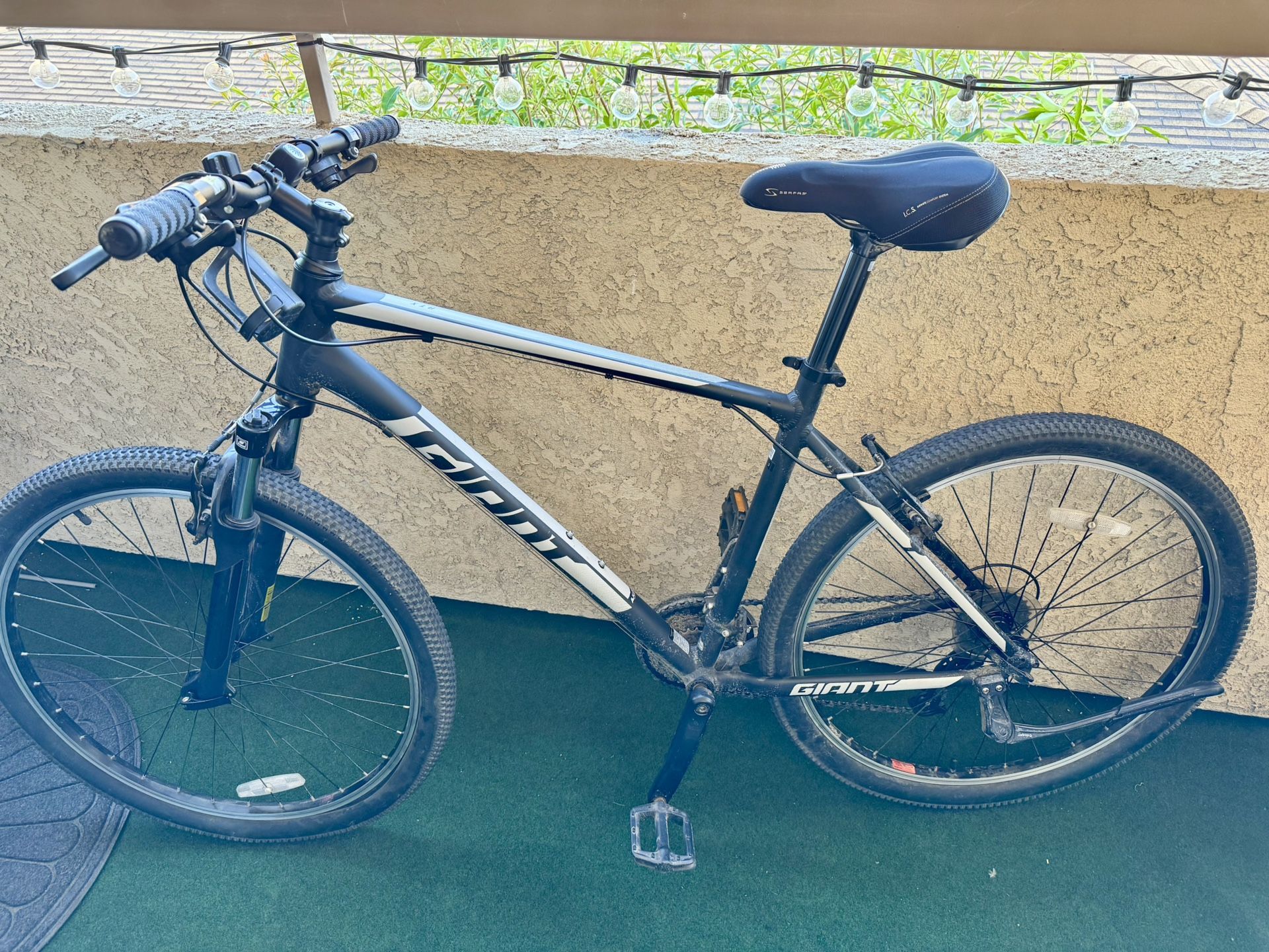 Giant ATX Mountain Bike β Excellent Condition
