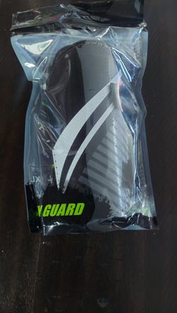 Shin Guard Soccer - Child- 4'7 to 5'3