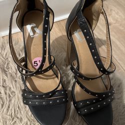 Black Studded Ankle Strap Open Toe Block Heel Strappy Sandals