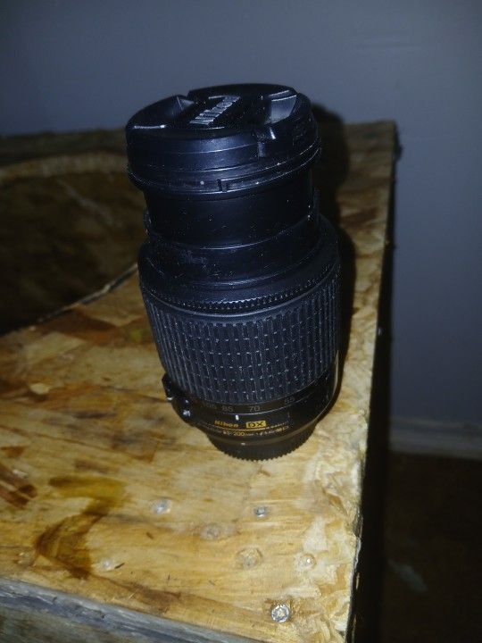 Nikkor AF-S 55-200mm Lens