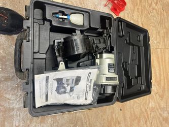 Surebronder Coil Roof Nailer with Box Of Nails