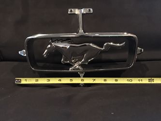 Mustang Emblem………