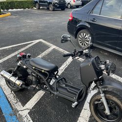 2022 Mad dog 49cc Gas Scooter 