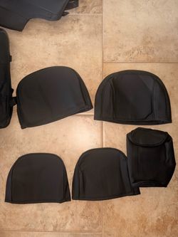New 2011 Jeep grand cherokee  seat covers in black , works for other models too