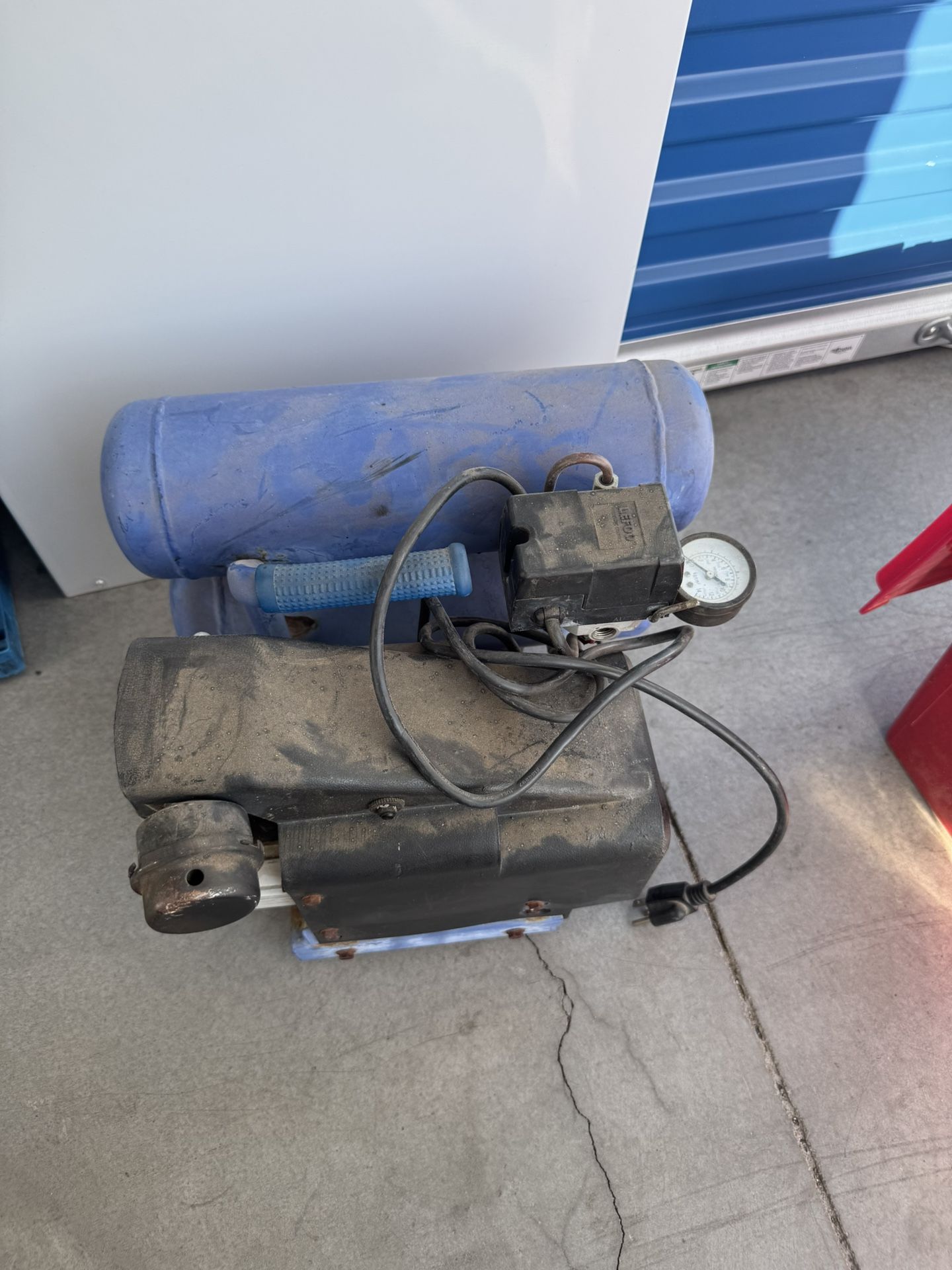 AIR Compressor