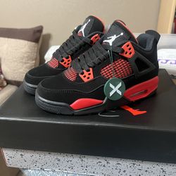 Size 4 - Jordan 4 Retro Mid Red Thunder