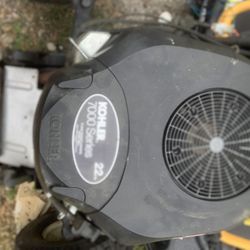 22 HP kohler Engine 