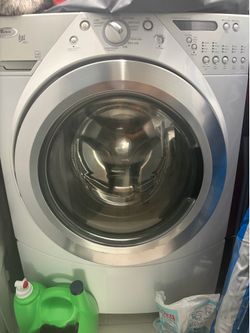 Stackable washer/ dryer