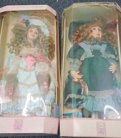 Collectible Memories Porcelain Dolls Set of 2