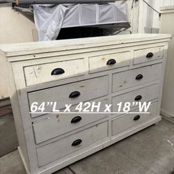 Dresser Set