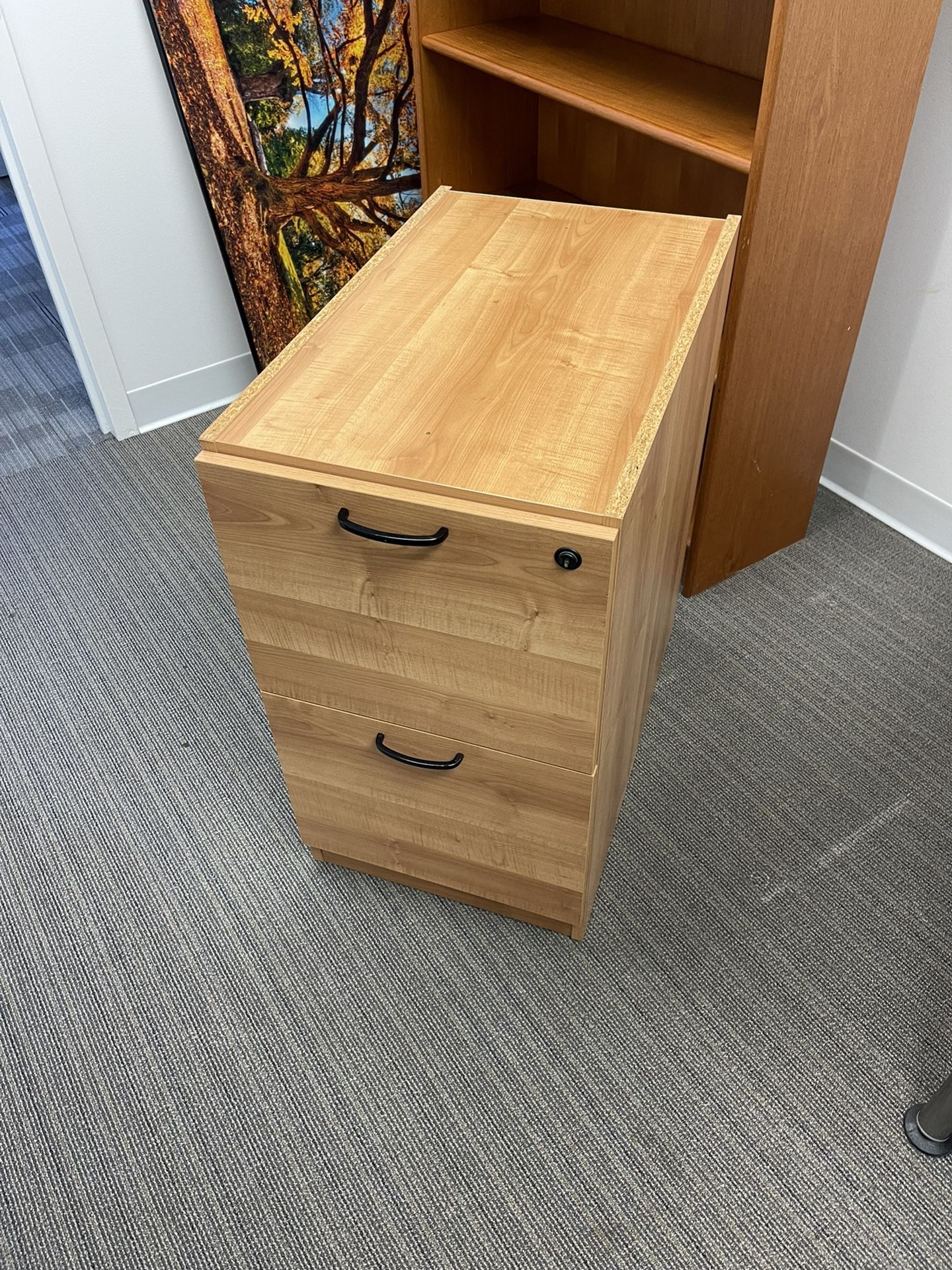 Wood Filing Cabinet With Lock/key