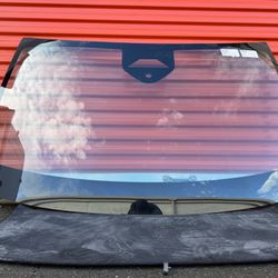 2021-2022 Cadillac Escalade Front Windshield Glass 