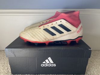 Adidas Predator 18.3 FG Soccer Cleats size U.S. 8.5