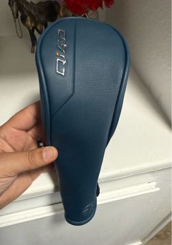 Qi 40 golf head cover