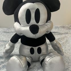 Shiny silver Mickey Bank (Disney’s 100 years)