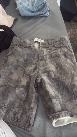 Camo jorts