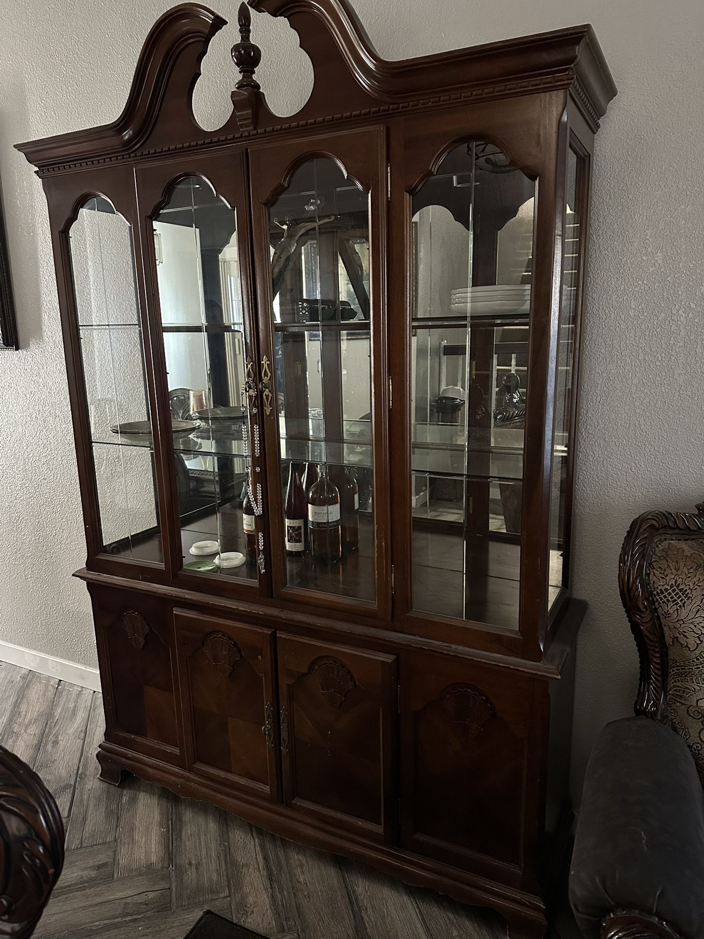 Wooden China Cabinet / Hutch