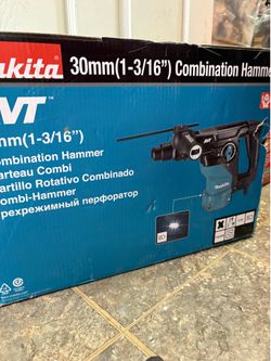 Makita new  1-3/16” combination hammer
