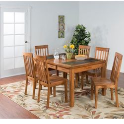 SUNNY DESIGNS DINNING TABLE SET. 100 % Real Wood * Not Free* 