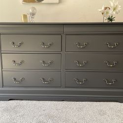 Beautiful Modern gray  8 drawers  wood dresser  like new 62”33” This dresser is Refinished  like new condition  no dust no smells  clean inside out 