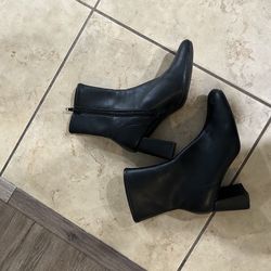 black heel boots 