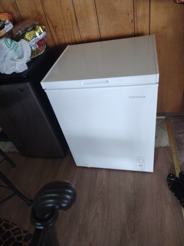 Deep freezer