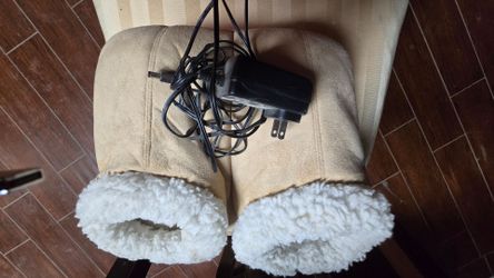 Electric Foot warmer.