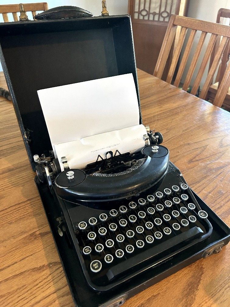 Remington Antique Typewriter...works Great...needs New Ribbon.