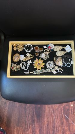 Vintage Costume Jewelry