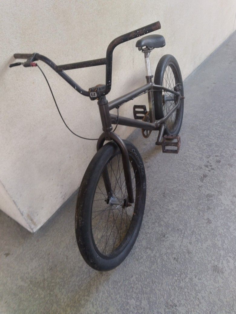 24" GT BMX BIKE WITH REAR DISK BRAKES $185